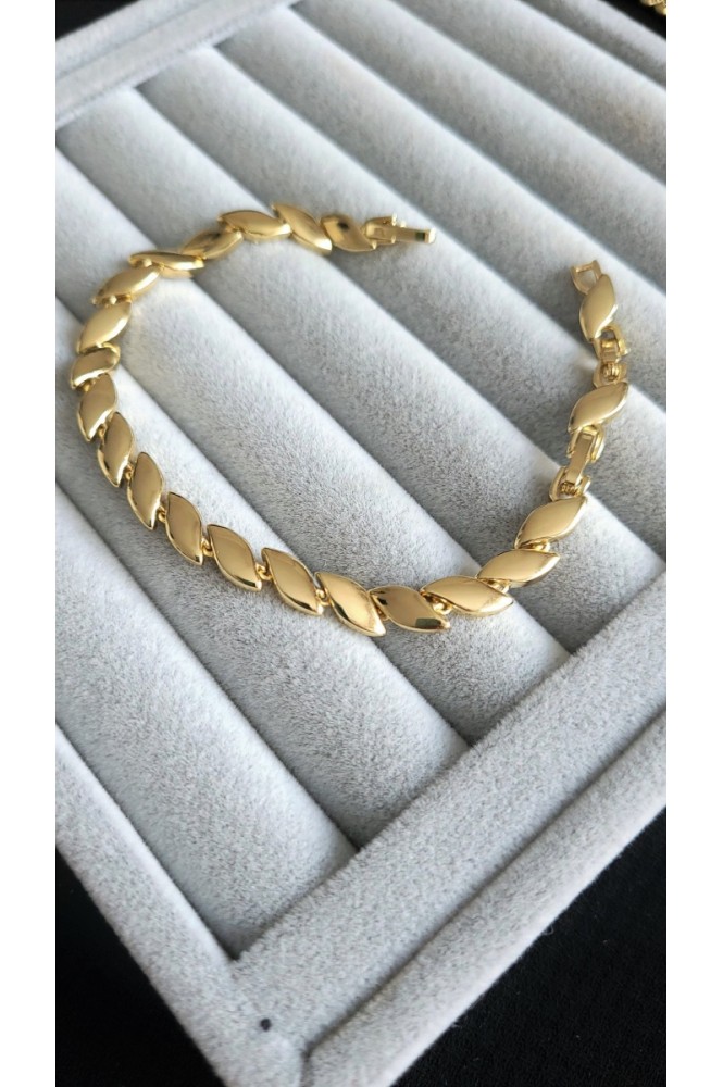 VIP 14  k  Prestige  bileklik
