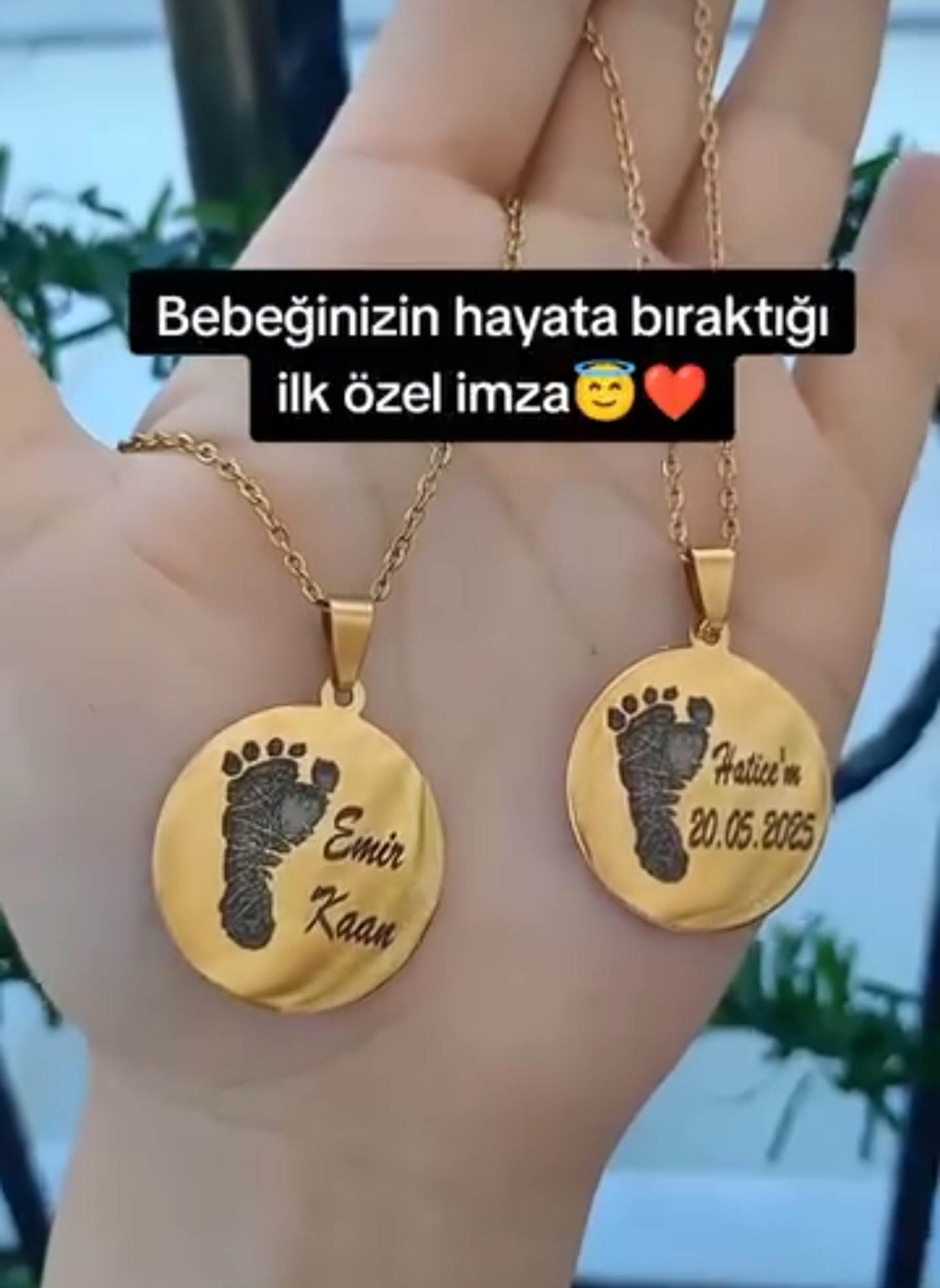 Çelik Ayak İzli Gold Kolye